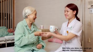 Bảo hiểm sức khỏe cho người già